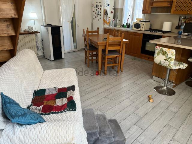 Appartamento in vendita di 215 m² in Via di Gramignano