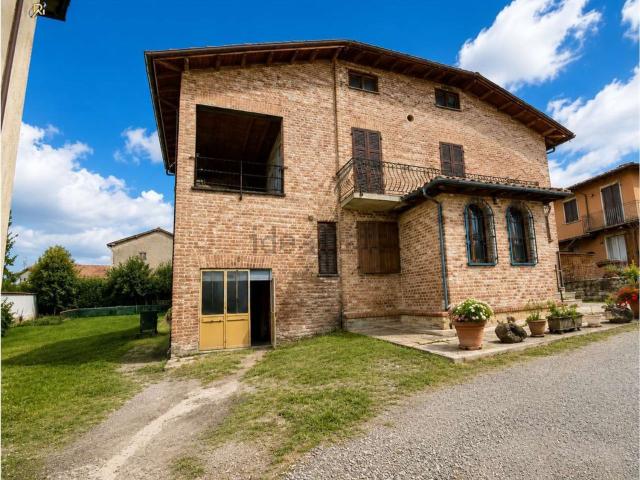 Appartamento in vendita di 215 m² in Via Lazio, 19