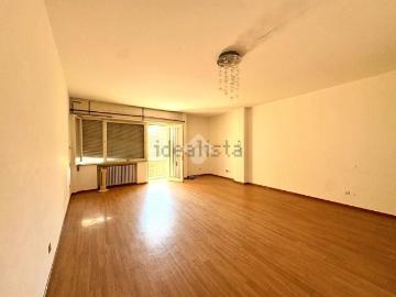 Appartamento in vendita di 215 m² in Via Mentana, 100