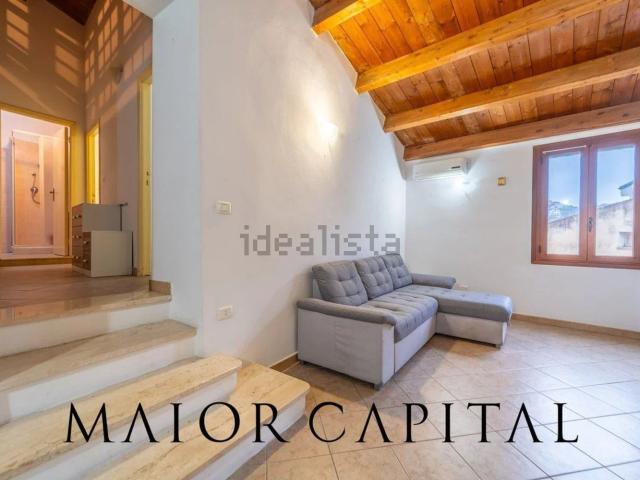 Appartamento in vendita di 215 m² in Via Nazario Sauro