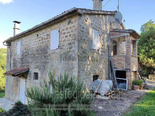 Appartamento in vendita di 215 m² in Via Ravalle, 14