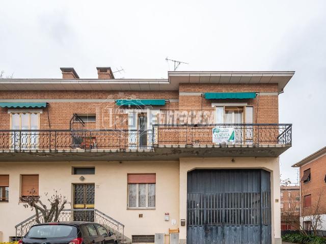 Appartamento in vendita di 216 m² in Via Aldo Moro, 76