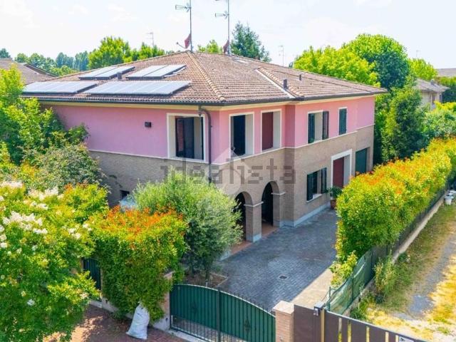 Appartamento in vendita di 216 m² in Via Marzabotto, 50