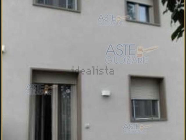 Appartamento in vendita di 216 m² in Via Pietro Cuzzoli, 11