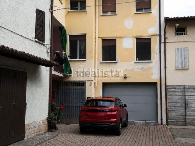 Appartamento in vendita di 217 m² in Via Brugnoletta