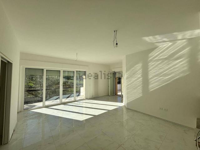 Appartamento in vendita di 217 m² in Strada Senza Nome