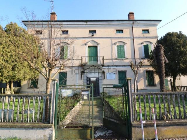 Appartamento in vendita di 218 m² in Via Colonna, 33