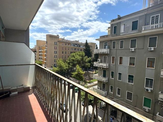 Appartamento in vendita di 218 m² in Via Conte Appiano