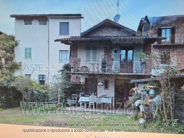 Appartamento in vendita di 218 m² in Via Cerro, 40