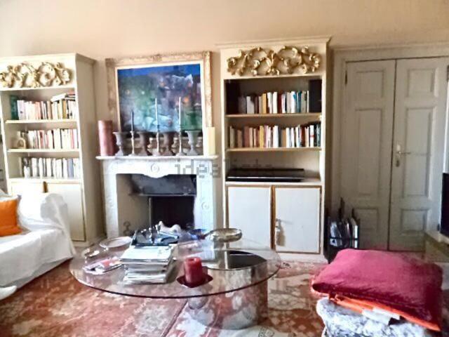 Appartamento in vendita di 218 m² in Via Emilia
