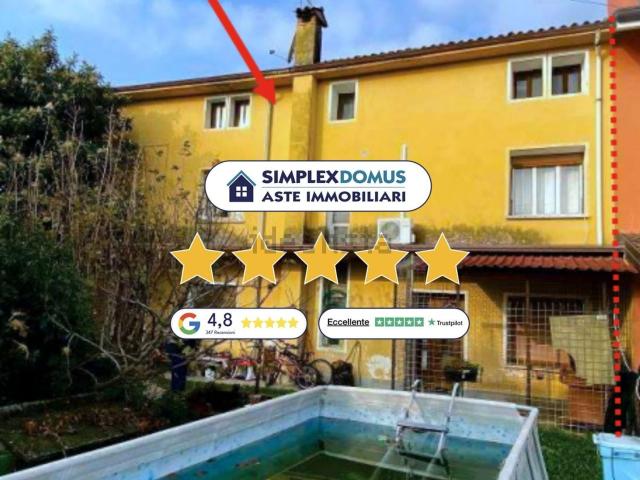 Appartamento in vendita di 218 m² in Via Solari