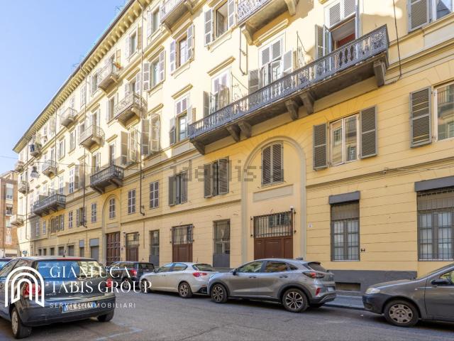 Appartamento in vendita di 218 m² in Via Saluzzo, 6
