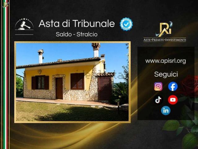 Appartamento in vendita di 218 m² in Via San Lucia, 16