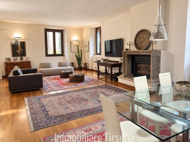Appartamento in vendita di 219 m²