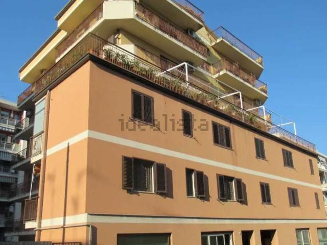 Appartamento in vendita di 219 m² in Via Contesse