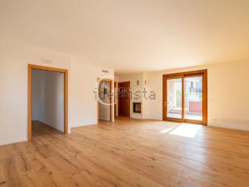 Appartamento in vendita di 219 m² in Via Enrico Fermi