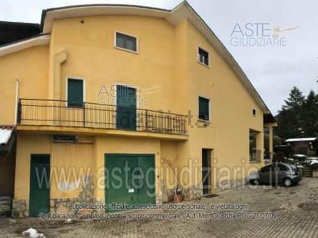 Appartamento in vendita di 219 m² in Via Sant&apos Anna, 6
