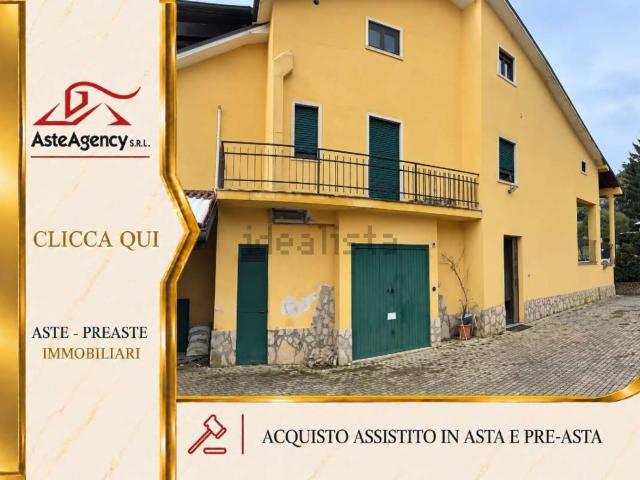 Appartamento in vendita di 219 m² in Via Sant&apos Anna, 6