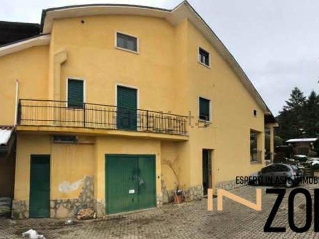 Appartamento in vendita di 219 m² in Via Sant&apos Anna, 6