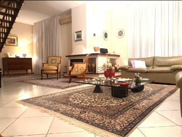 Appartamento in vendita di 220 m² in Via Capitano Luigi Laviano