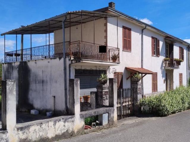 Appartamento in vendita di 220 m² in Via Chiaiamari