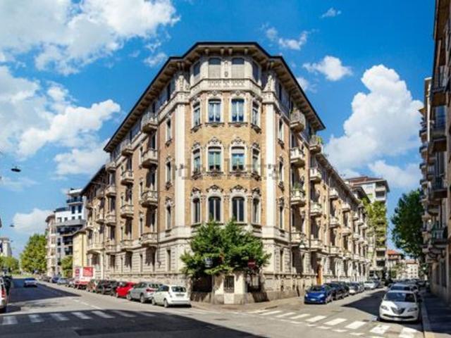Appartamento in vendita di 220 m² in Via Goffredo Casalis, 52