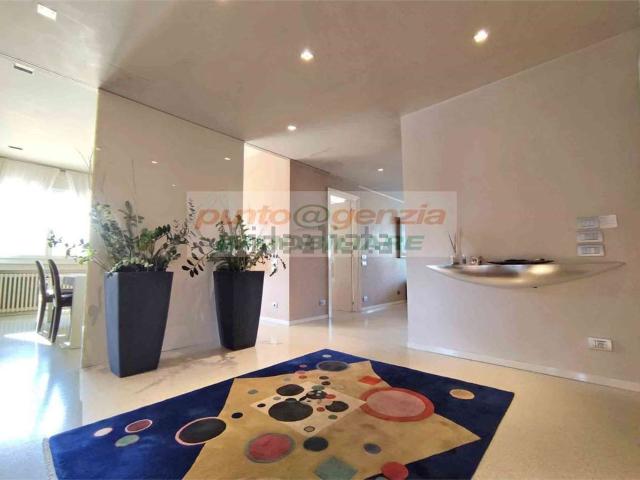 Appartamento in vendita di 220 m² in Via Giuseppe Verdi, 6