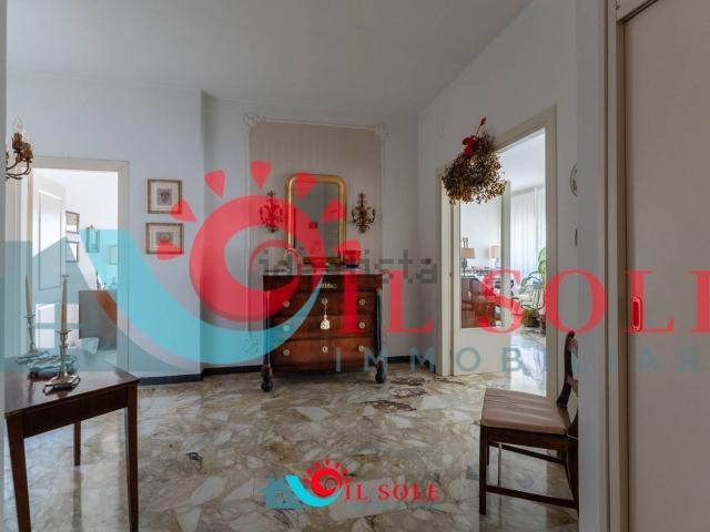 Appartamento in vendita di 220 m² in Via Giovanni Marradi