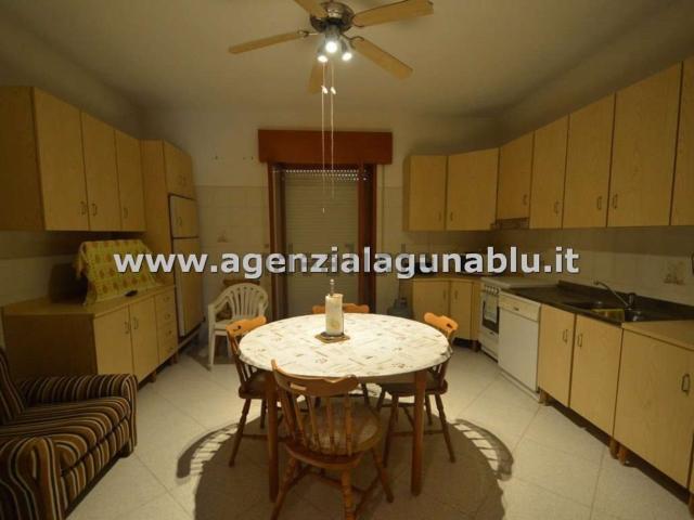 Appartamento in vendita di 220 m² in Via Don Primo Mazzolari