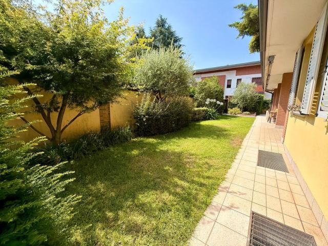 Appartamento in vendita di 220 m² in Via dei Tigli
