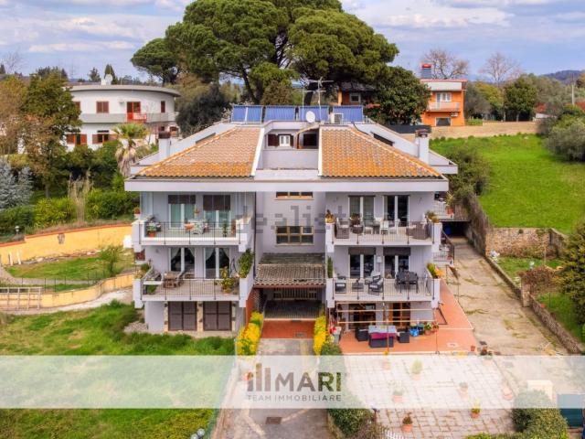 Appartamento in vendita di 220 m² in Via delle Ghiande, 10