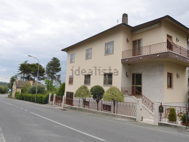 Appartamento in vendita di 220 m² in Via Mercatale, 14