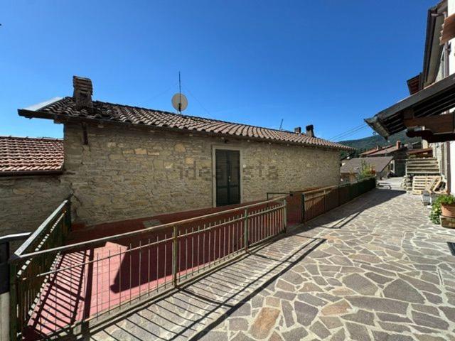 Appartamento in vendita di 220 m² in Via Sassopiano, 37