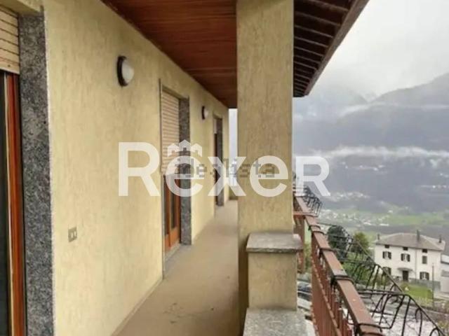 Appartamento in vendita di 220 m² in Via Piazza