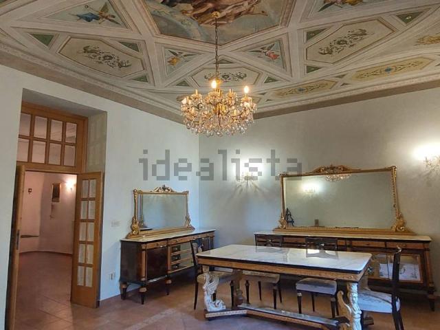 Appartamento in vendita di 220 m² in Via T.Betuzio Barro
