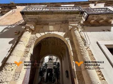 Appartamento in vendita di 220 m² in Via Vittorio Emanuele II, 50