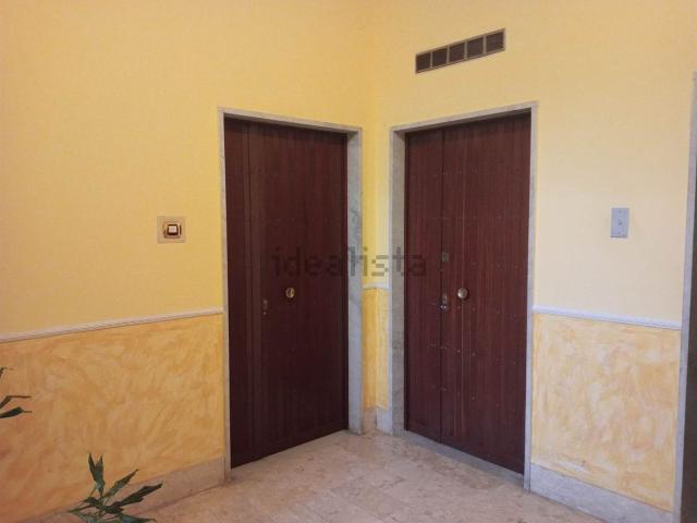 Appartamento in vendita di 220 m² in Via Vincenzo di Matteo, 34