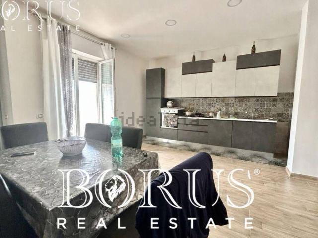 Appartamento in vendita di 220 m² in Viale Vincenzo Vela, 33