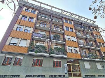 Appartamento in vendita di 220 m² in Viale Crispi, 23