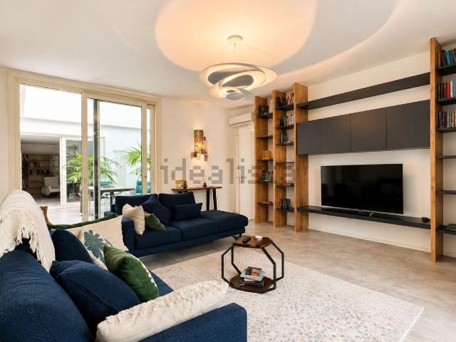 Appartamento in vendita di 220 m² in Viale Livio Salinatore