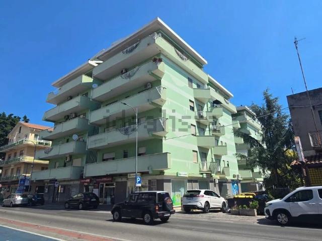 Appartamento in vendita di 220 m² in Corso Umberto I, 219