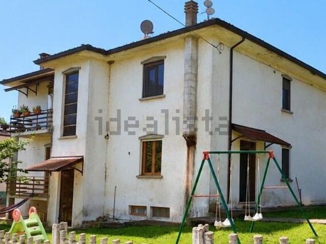 Appartamento in vendita di 220 m² in Località Lugherzano