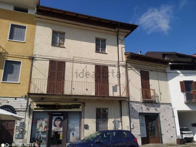 Appartamento in vendita di 220 m² in Piazza Caporossi, 19