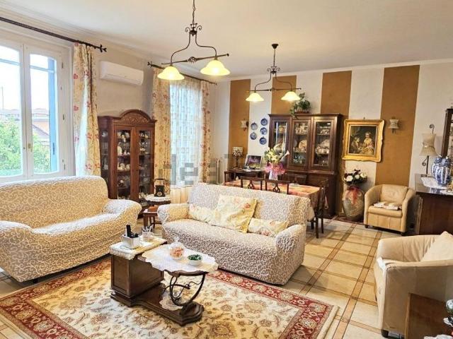 Appartamento in vendita di 220 m² in Piazza Garibaldi, 6