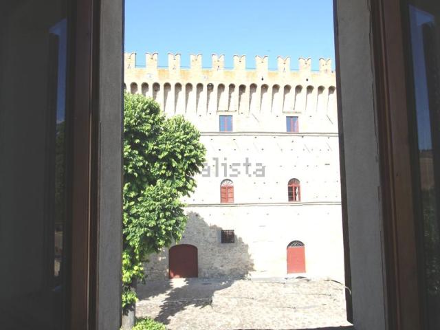 Appartamento in vendita di 220 m² in Piazza dei Conti Oliva