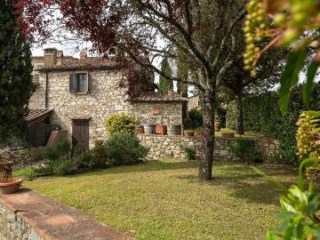 Appartamento in vendita di 220 m² in Strada Comunale Fiorentina, 16
