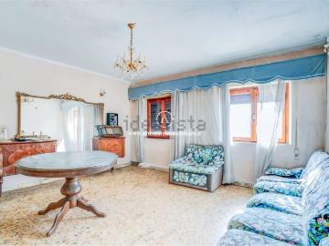 Appartamento in vendita di 220 m² in Piazza Fratelli Cervi