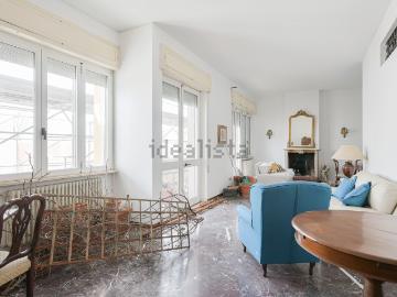 Appartamento in vendita di 220 m² in Piazza Liberazione, 54100