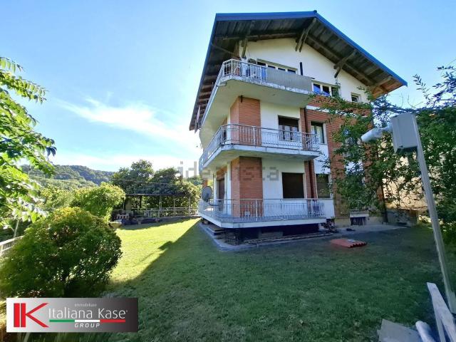 Appartamento in vendita di 220 m² in Strada Val Pairone