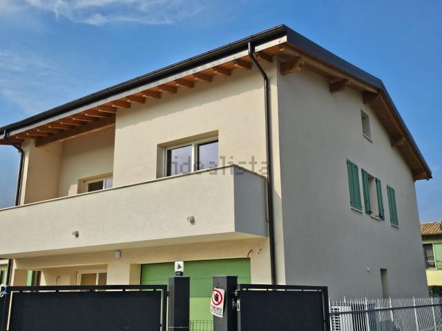 Appartamento in vendita di 221 m² in Via del Bacino